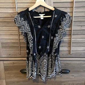 H&M embroidered women’s top!